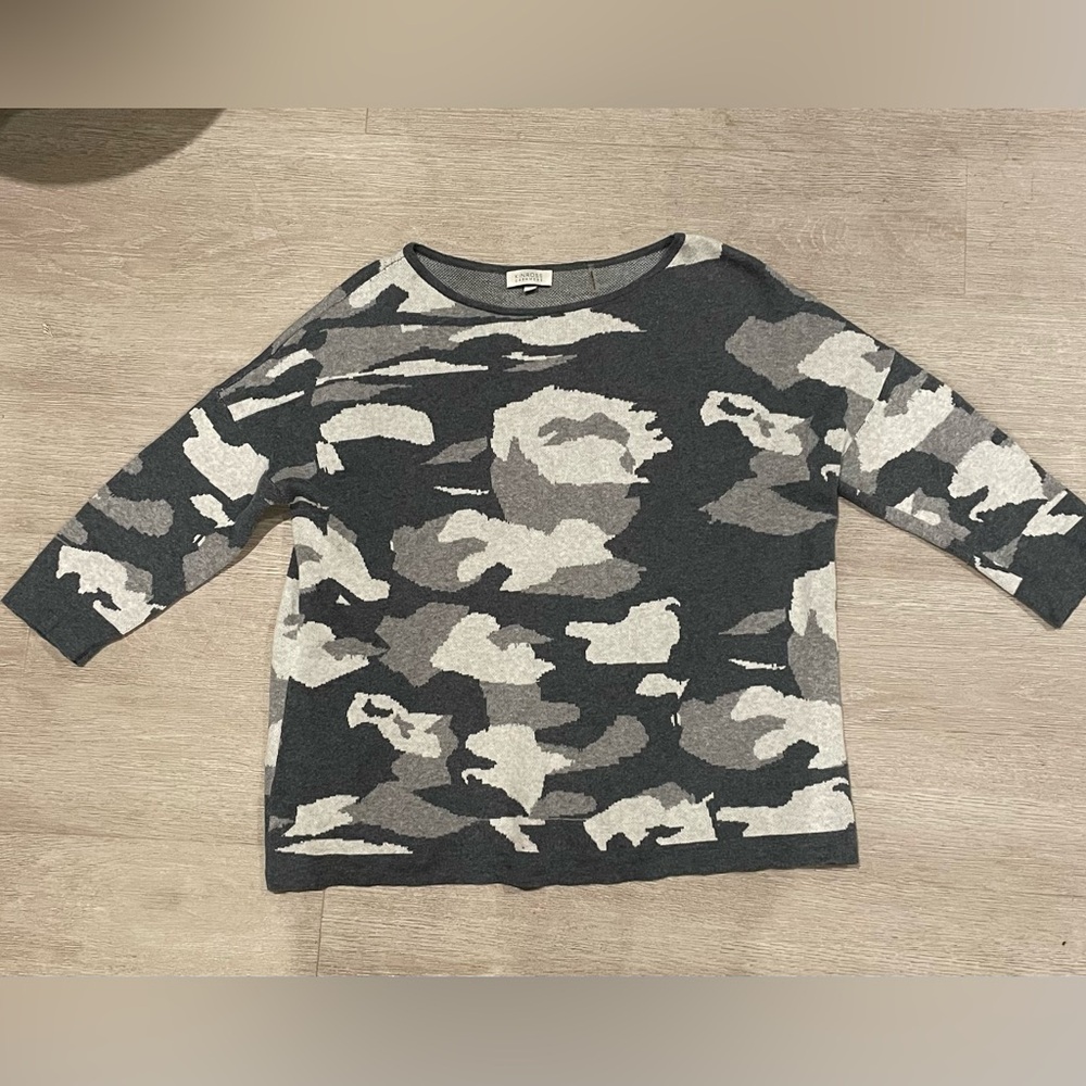 Cameo Kinross Cashmere Sweater Medium